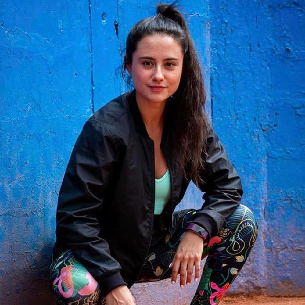 Meet your Posher, Claudia